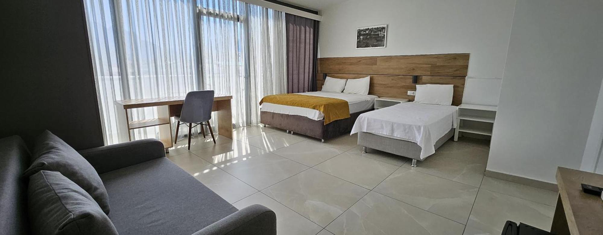 Tut Hotel Antalya Exteriör bild